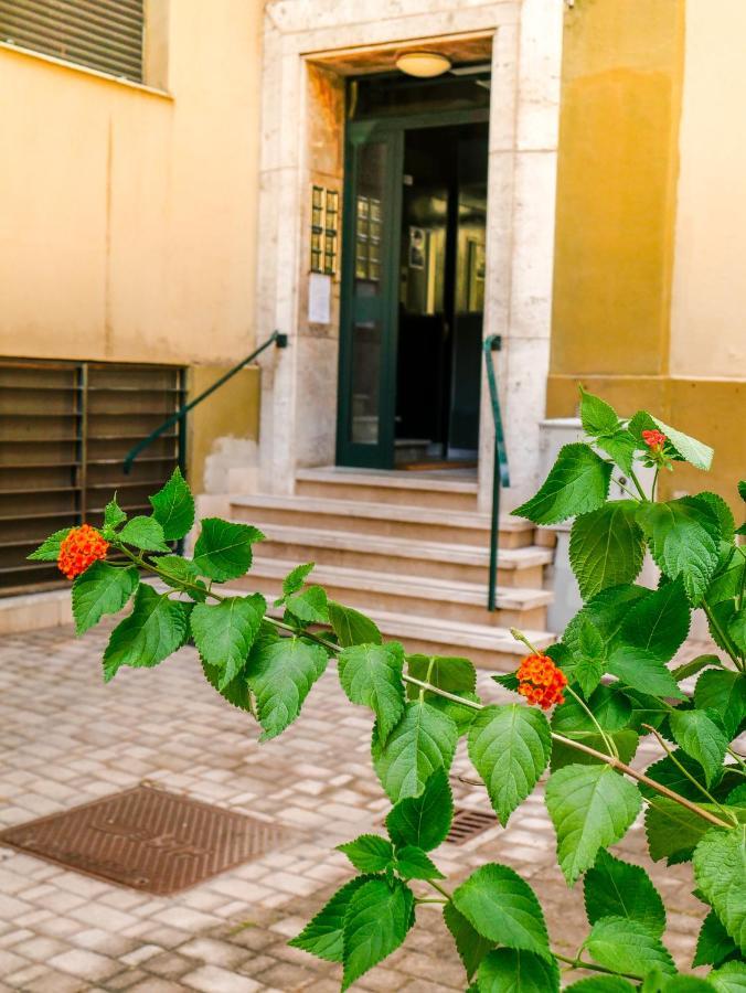 Cozy San Giovanni Apartment Rom